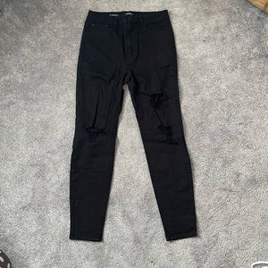 Black skinny jeans